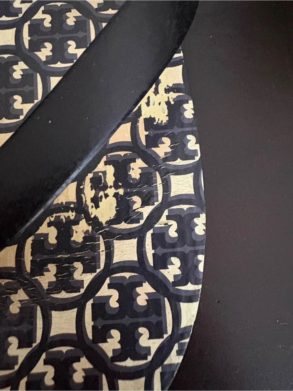 Tory Burch Black and Cream Logo-Pattern Flip Flop Sandals